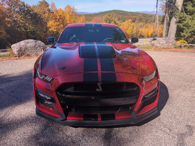 Used 2020 Ford Mustang Shelby GT500 w/ Technology Package RWD image 2