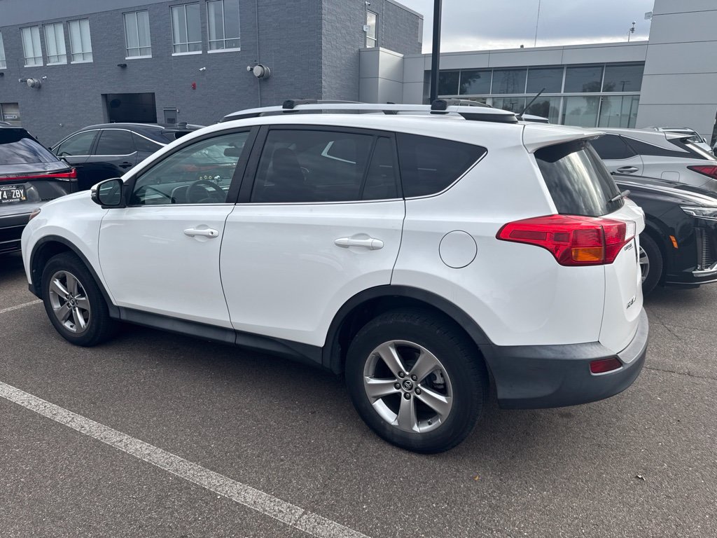 Used 2015 Toyota RAV4 XLE FWD image 16