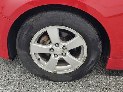 Used 2012 Chevrolet Cruze LT w/ RS Package FWD image 8