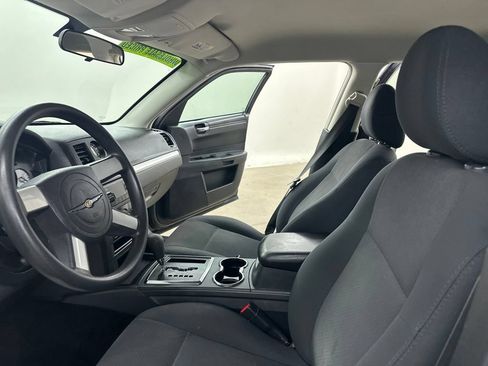 Used 2008 Chrysler 300 LX RWD image 35