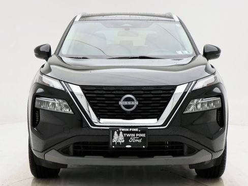 Used 2023 Nissan Rogue SV w/ SV Premium Package image 4