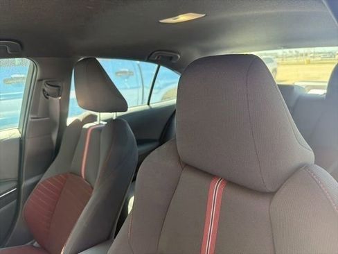 Used 2025 Toyota Corolla SE image 10