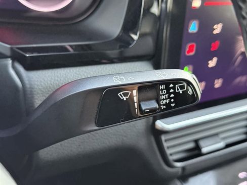 Used 2023 Porsche Cayenne image 25