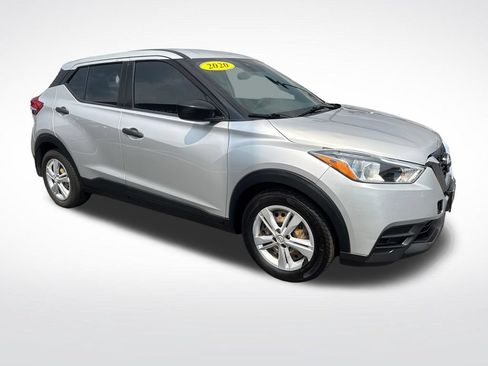Used 2020 Nissan Kicks S FWD image 7