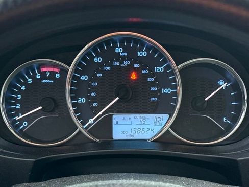 Used 2014 Toyota Corolla LE image 10