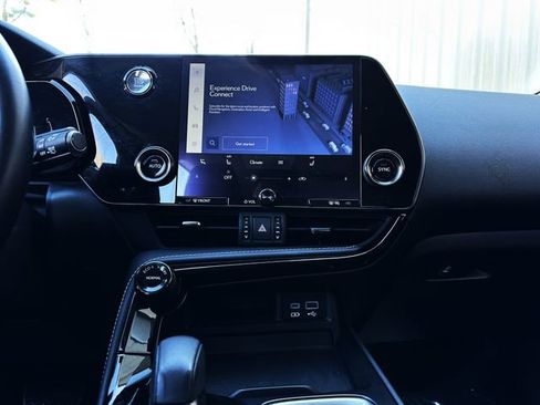 Used 2024 Lexus NX 250 FWD w/ Towing Package (2000 Lbs) image 19