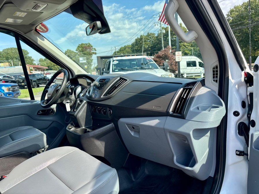 Used 2019 Ford Transit 250 148 Medium Roof RWD image 14