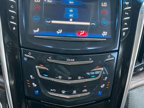 Used 2016 Cadillac Escalade ESV Premium AWD/4WD image 17
