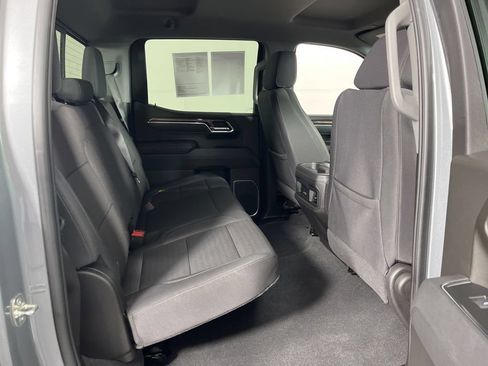 Certified 2025 Chevrolet Silverado 1500 RST AWD/4WD image 9