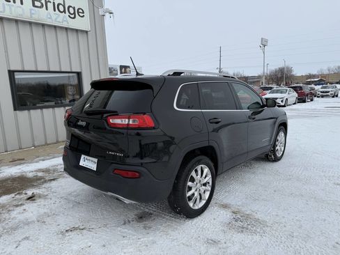 Used 2015 Jeep Cherokee Limited w/ Luxury Group image 4