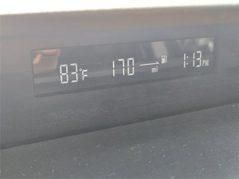 Used 2021 Subaru Ascent Premium w/ Convenience Package image 22