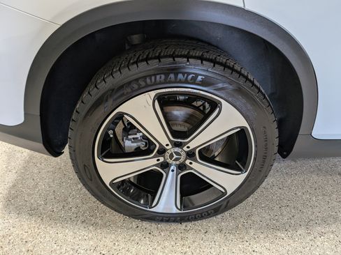 Used 2019 Mercedes-Benz GLC 300 4MATIC Coupe image 11