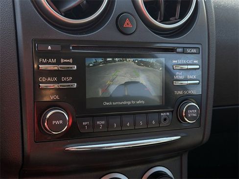 Used 2013 Nissan Rogue SV image 16