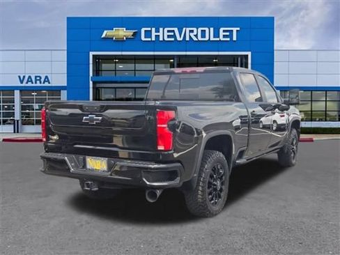 Used 2025 Chevrolet Silverado 2500 LT w/ Trail Boss Package AWD/4WD image 5