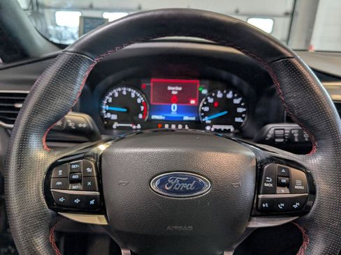 Used 2022 Ford Explorer ST-Line w/ Class IV Trailer Tow Package AWD/4WD image 19