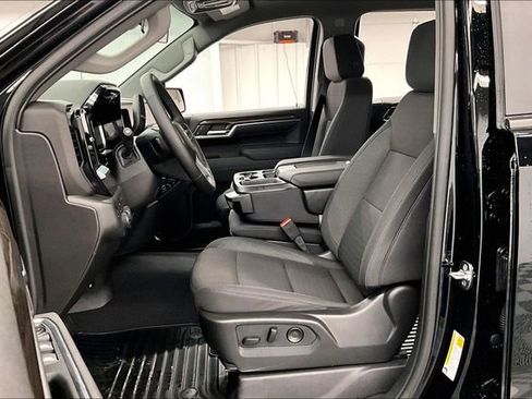 Used 2026 Chevrolet Silverado 1500 LT AWD/4WD image 23
