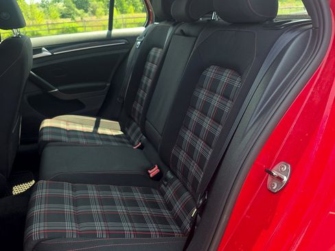 Used 2015 Volkswagen GTI S FWD image 8
