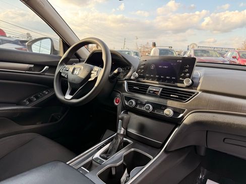 Used 2018 Honda Accord LX image 33