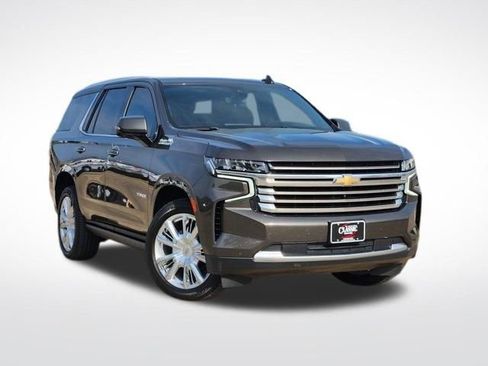 Used 2021 Chevrolet Tahoe High Country w/ Premium Package image 2