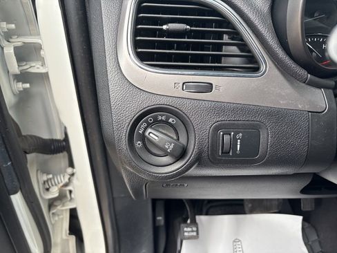 Used 2017 Dodge Journey Crossroad AWD/4WD image 17