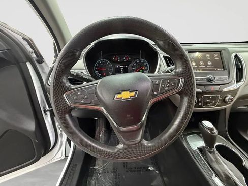 Used 2019 Chevrolet Equinox LS w/ LPO, Cargo Package FWD image 11