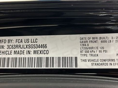 Used 2025 RAM 3500 Laramie AWD/4WD image 28
