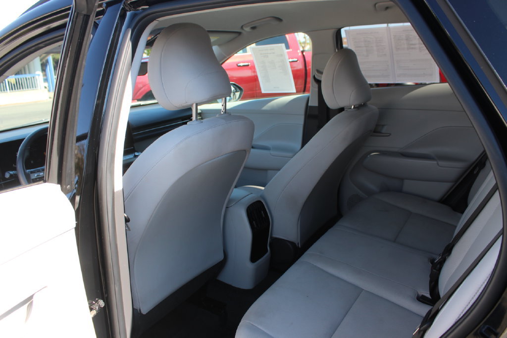 Used 2025 Hyundai Kona SEL AWD/4WD image 16