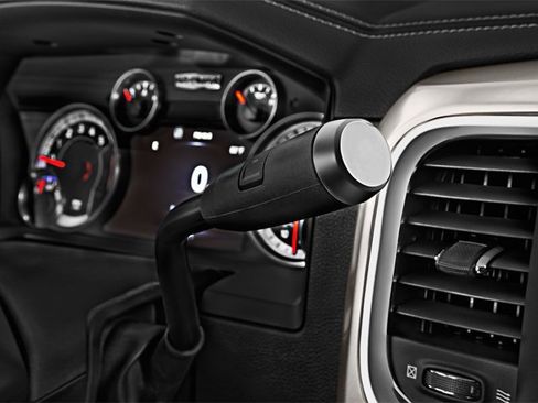 Used 2022 RAM 3500 Limited image 9