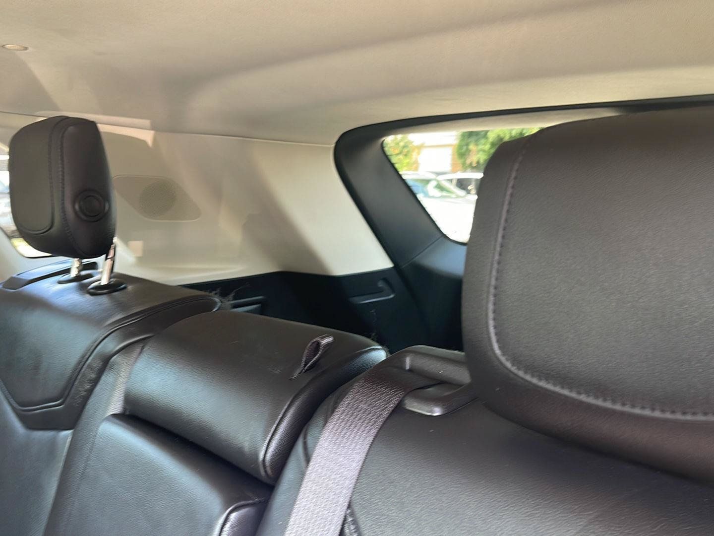 Used 2019 Cadillac XT5 Premium Luxury w/ Driver Assist Package AWD/4WD image 10
