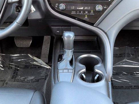 Certified 2023 Toyota Camry SE FWD image 18