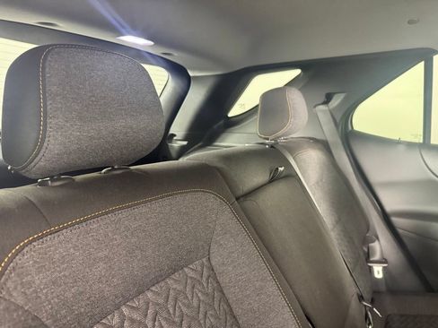Used 2024 Chevrolet Equinox LT FWD image 28