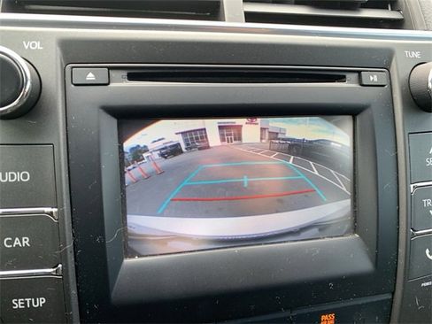 Used 2015 Toyota Camry XSE image 22