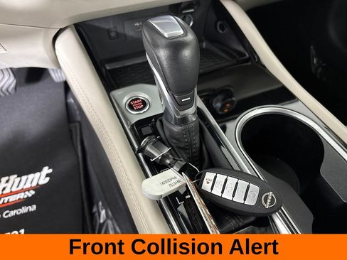 Used 2023 Nissan Altima 2.5 SL FWD image 18