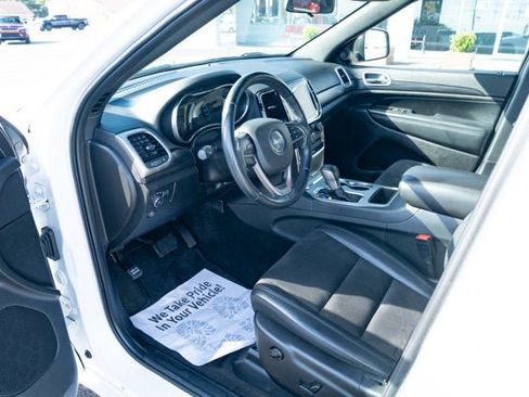 Certified 2021 Jeep Grand Cherokee Laredo X image 14