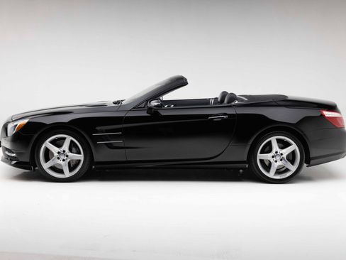 Used 2014 Mercedes-Benz SL 550 image 13