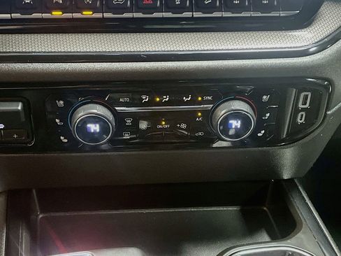 Used 2023 Chevrolet Silverado 1500 ZR2 w/ Technology Package AWD/4WD image 16
