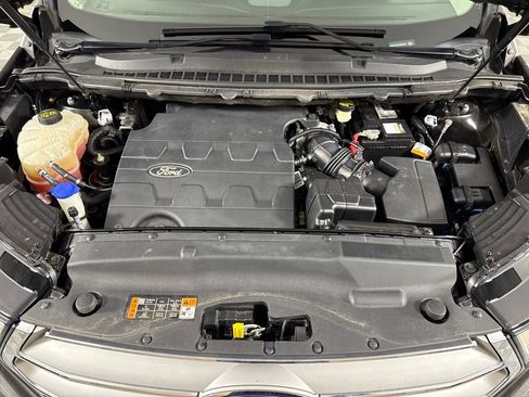 Used 2016 Ford Edge SEL w/ Equipment Group 201A image 9