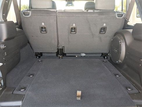 Used 2024 Jeep Wrangler Willys image 34