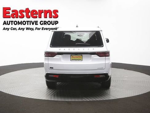 Used 2024 Jeep Wagoneer L Series II RWD image 41