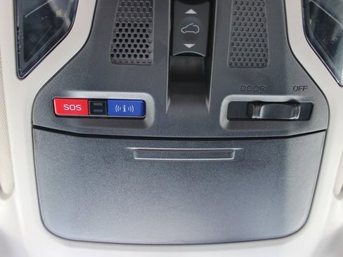 Used 2021 Subaru Outback Limited XT image 32