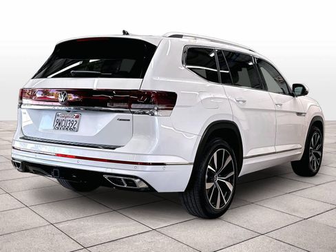 Certified 2026 Volkswagen Atlas SEL Premium R-Line AWD/4WD image 9
