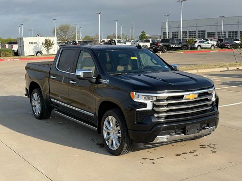 Used 2024 Chevrolet Silverado 1500 High Country image 13