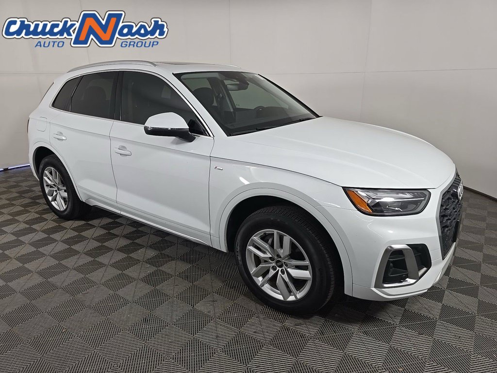 Used 2023 Audi Q5 2.0T Premium w/ Convenience Package AWD/4WD image 1