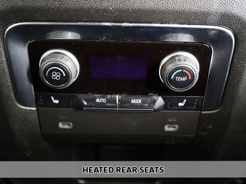 Used 2023 Chevrolet Suburban Premier AWD/4WD image 8