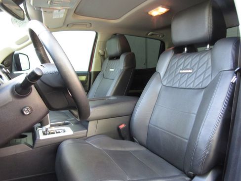 Certified 2021 Toyota Tundra Platinum AWD/4WD image 14