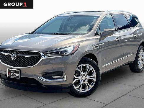 Used 2018 Buick Enclave Avenir w/ Avenir Technology Package FWD image 1