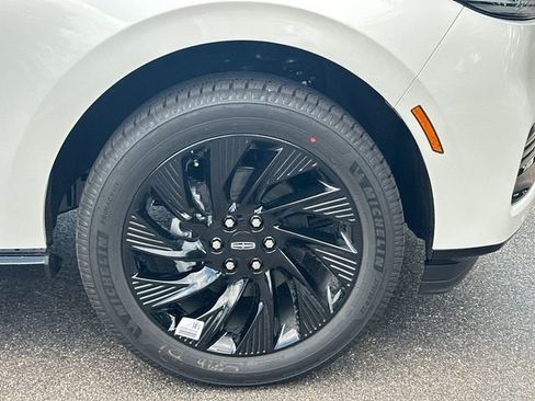 New 2026 Lincoln Navigator Reserve w/ Jet Appearance Package AWD/4WD image 13
