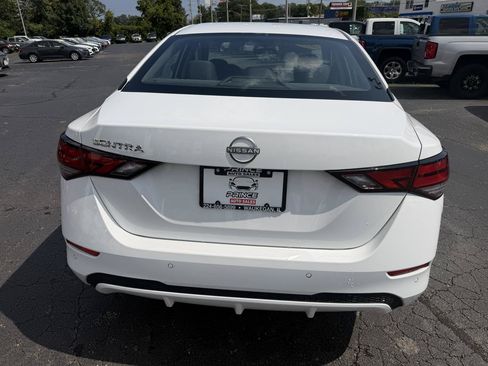 Used 2024 Nissan Sentra S FWD image 6