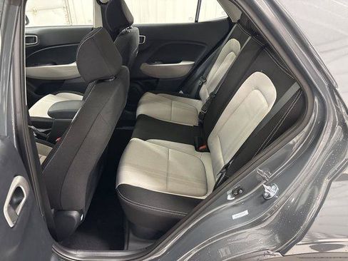 Used 2026 Hyundai Venue SEL FWD image 19