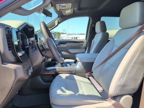 New 2026 Chevrolet Silverado 1500 LT Trail Boss w/ Convenience Package II AWD/4WD image 13